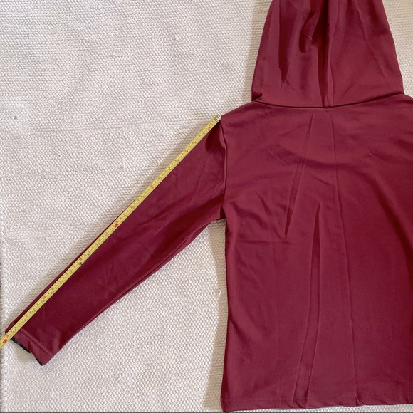 Boy’s Red Long Sleeve Hoodie Size S - Picture 5 of 6